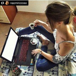 Dolgozó nő, Caffé Gioia kávé