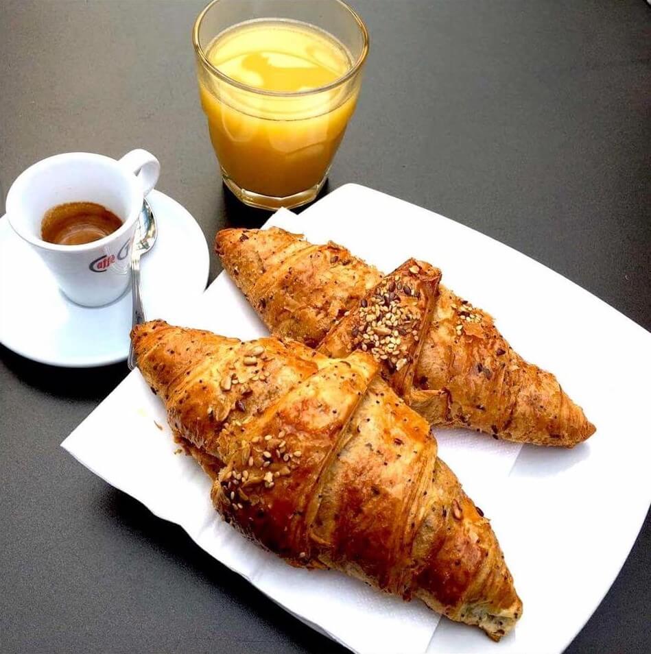 Autentikus olasz reggeli E.S.E. párnával otthon